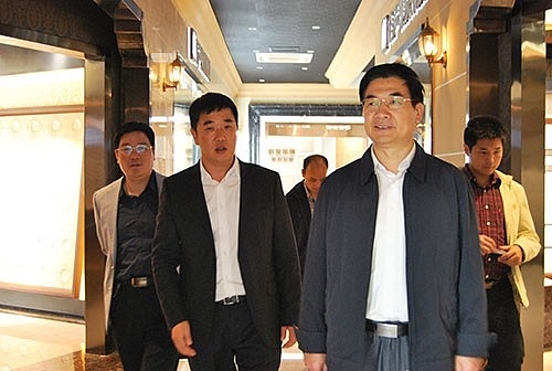 中共秀洲区区委书记朱海平与鼎美总经理张轲